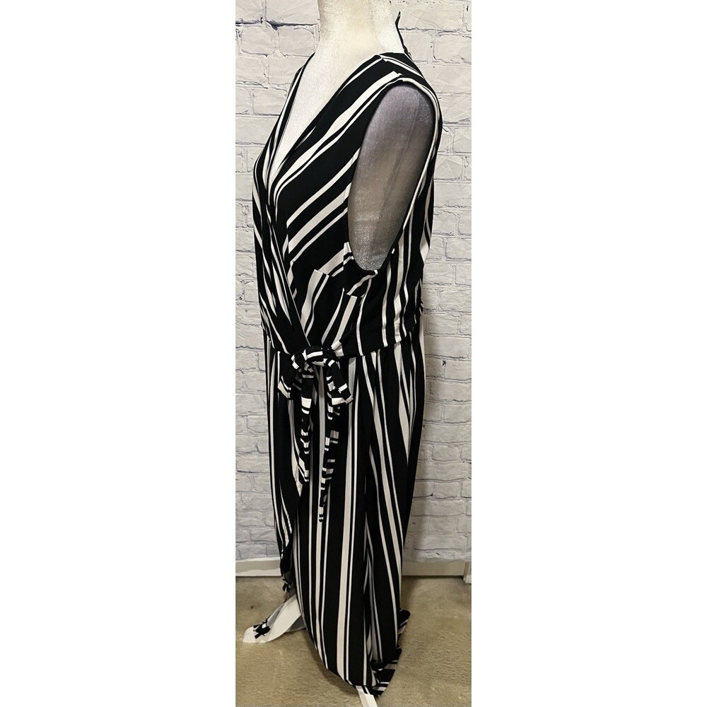 I.N.C. International Concepts black and white striped faux-wrap maxi dress XXL - Picture 3 of 6